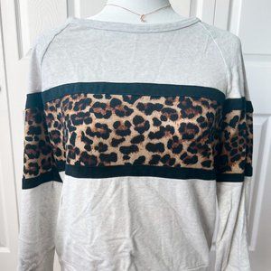 Boutique Light Gray Pullover Sweatshirt with Cheetah Print